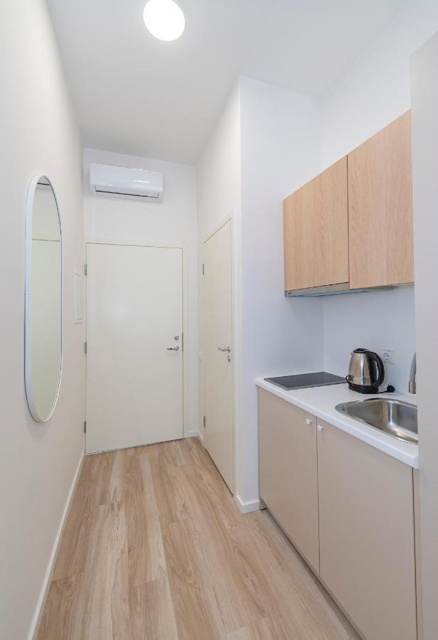 Uab Laisves Alejos Viesbutis Apartment Kaunas Bagian luar foto